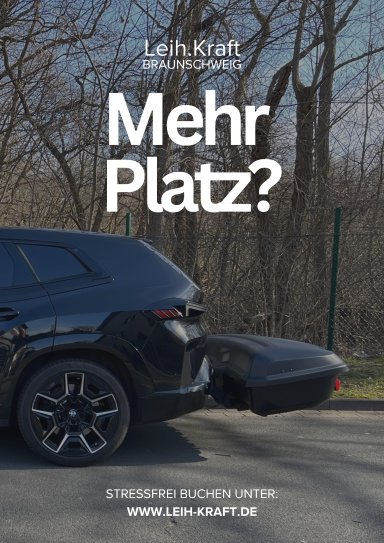 Thule Arcos L Schwarzes Auto mit Anhängerkupplung vor Bäumen, Text: „Mehr Platz?“